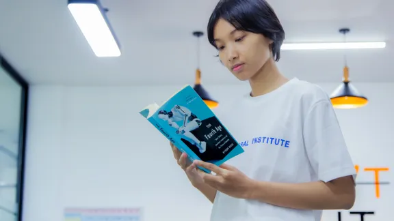 Artificial Intelligence Course Image